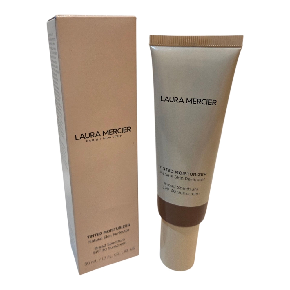 Laura Mercier Tinted Moisturizer Nutmeg